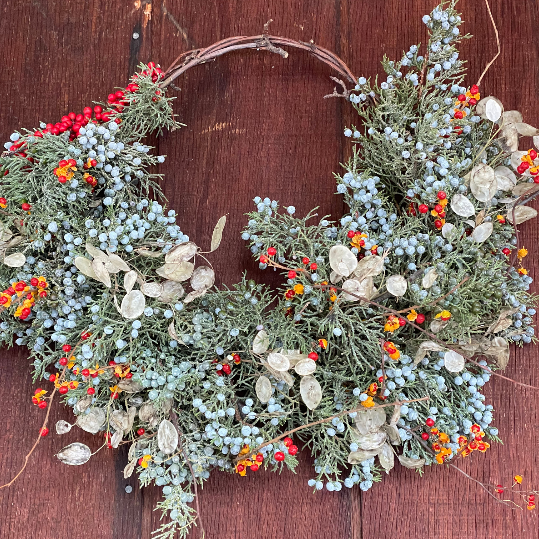 12/07 Holiday Wreath with Leah Thompson of Stumpmunk Farms 2pm - 4pm